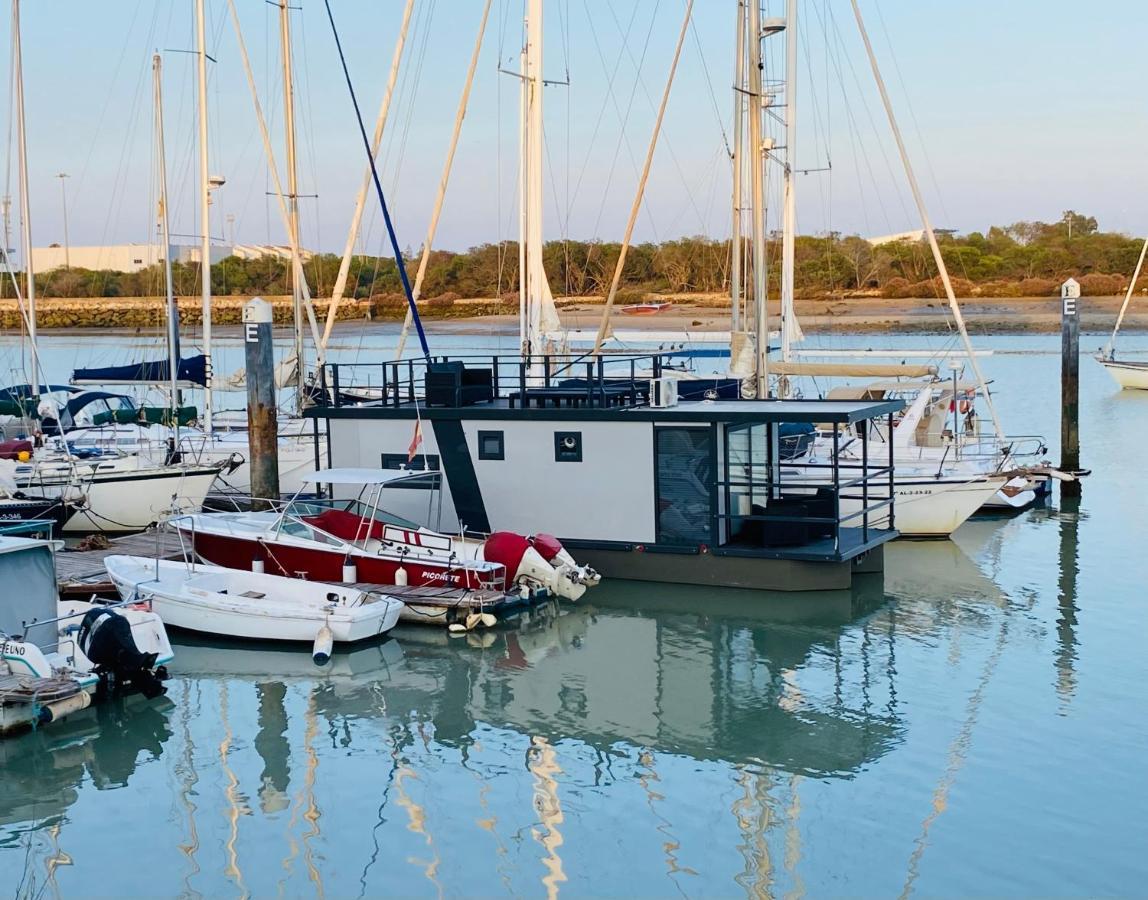Отель Houseboat Cadiz El Puerto - Casa Flotante Эль-Пуэрто-де-Санта-Мария Экстерьер фото